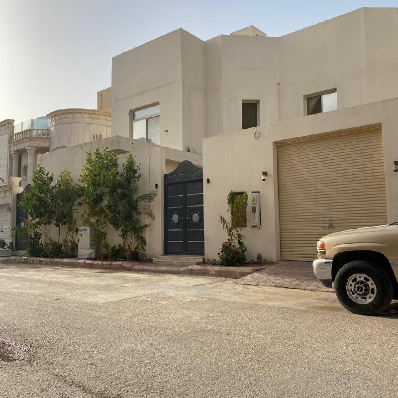 للبيــــــــع فيلا مساحة ٥٨٠